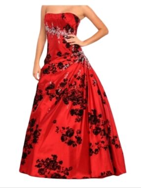 Wow! Prom & Pageant red & black dress size medium